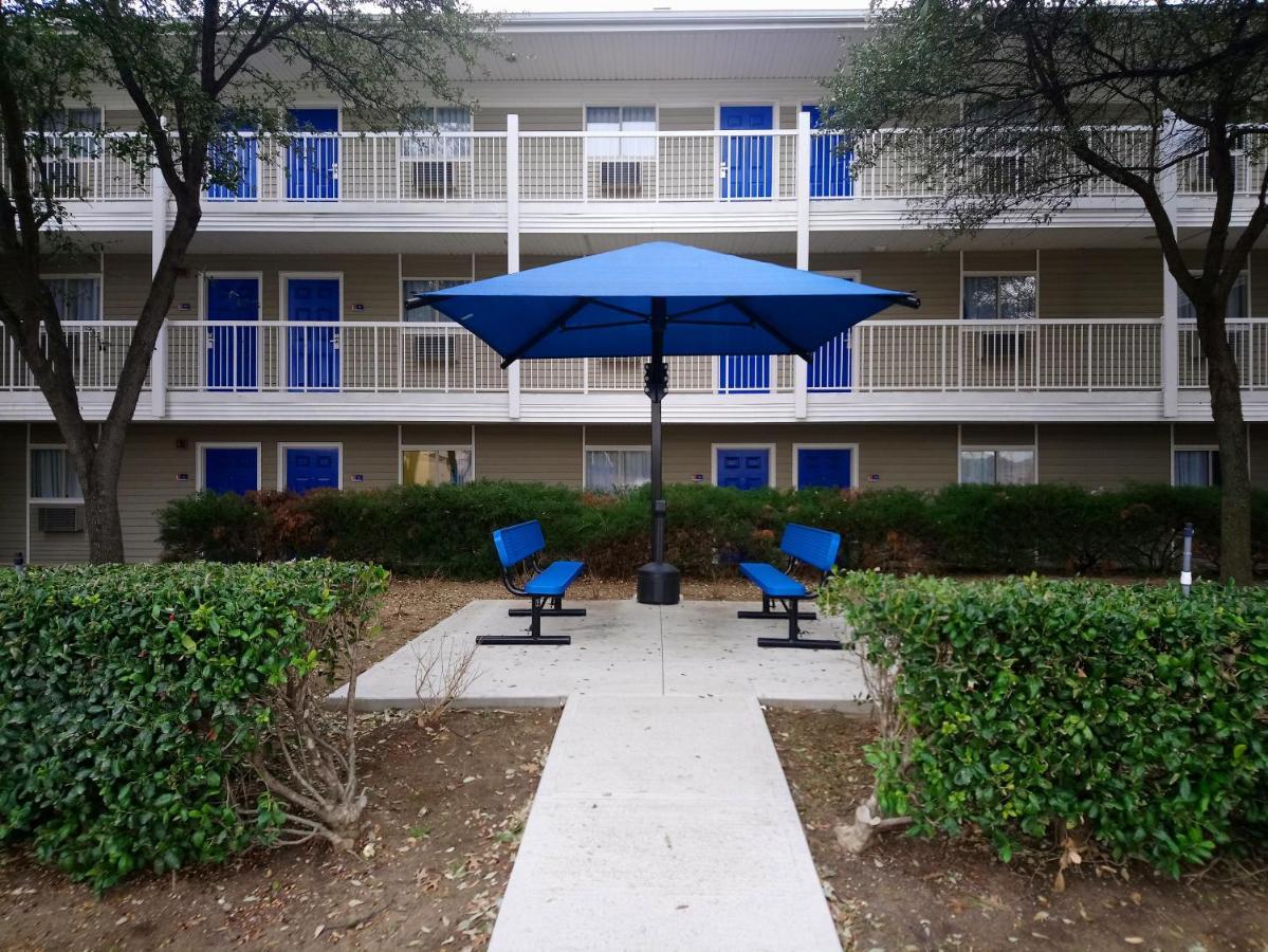 Intown Suites Extended Stay Carrollton Tx - Westgrove Drive Zewnętrze zdjęcie